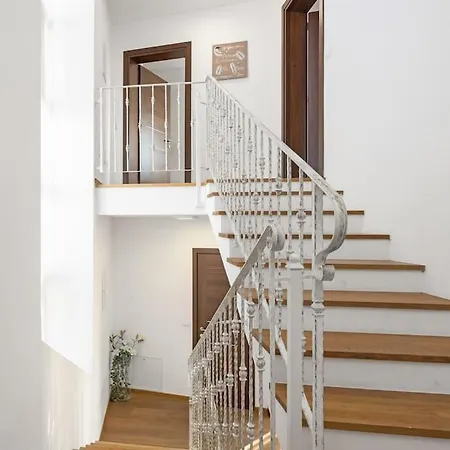 Bella Apartmán Pjescana Uvala